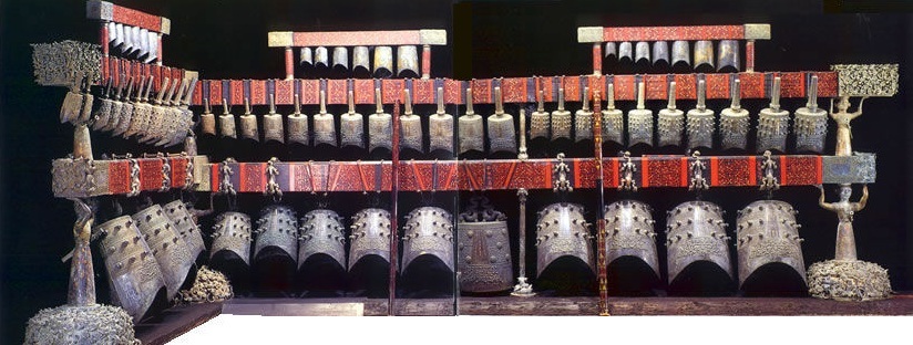 我国战国时期的大型编钟复制成功