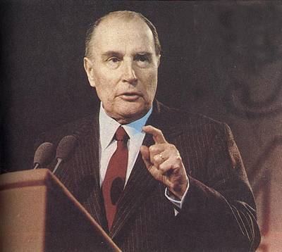 法国总统密特朗逝世