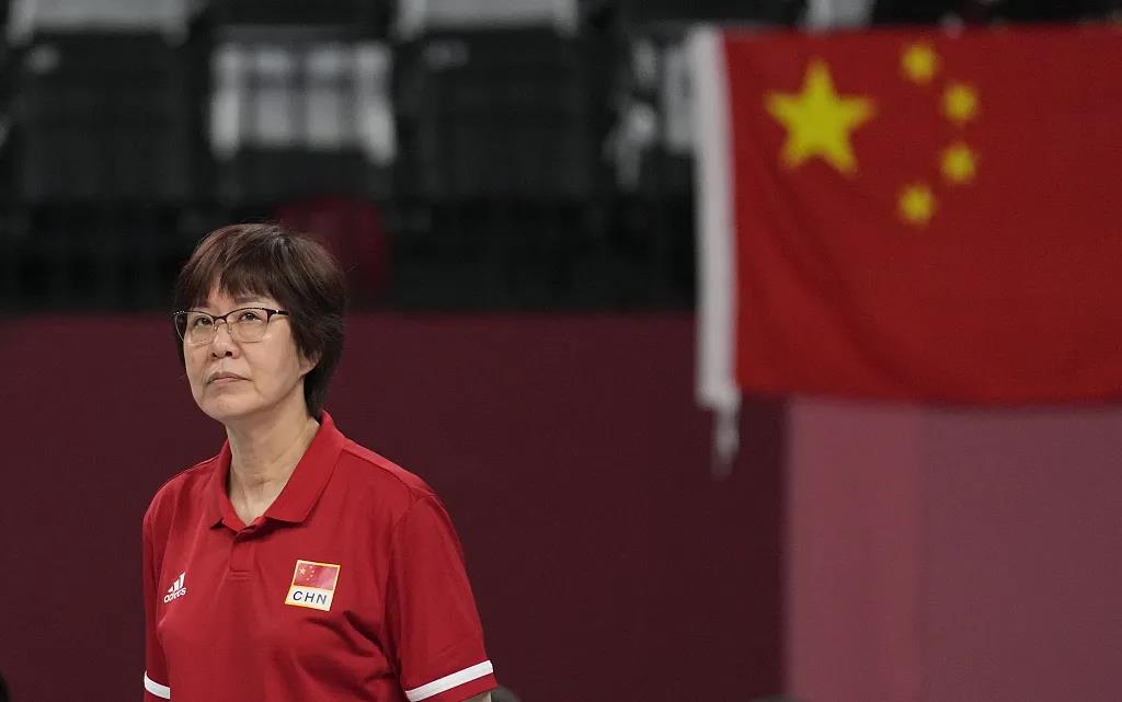 中国女排主教练郎平在个人社交媒体宣布自己离任
